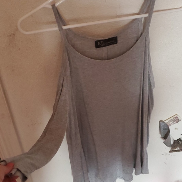 Top - Picture 1 of 2